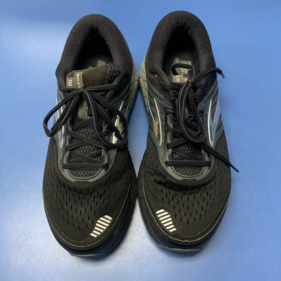 cheap brooks beast 10